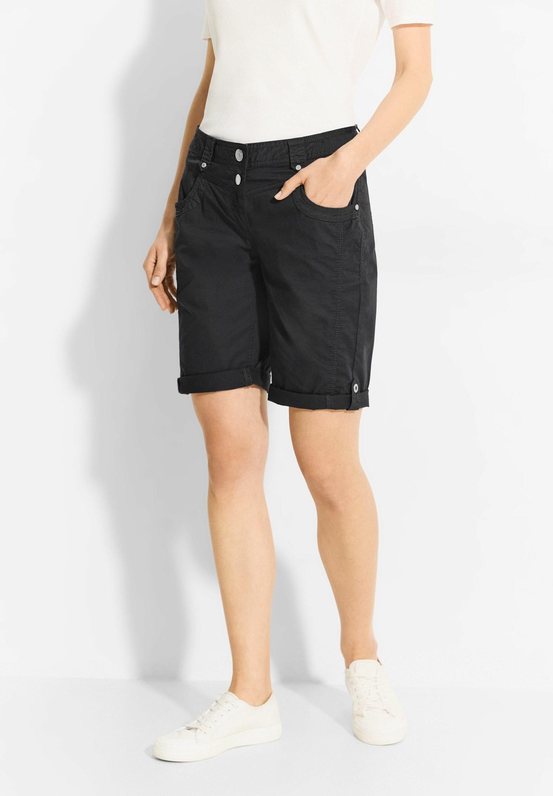 Shorts mit Straight Legs – Bild 2