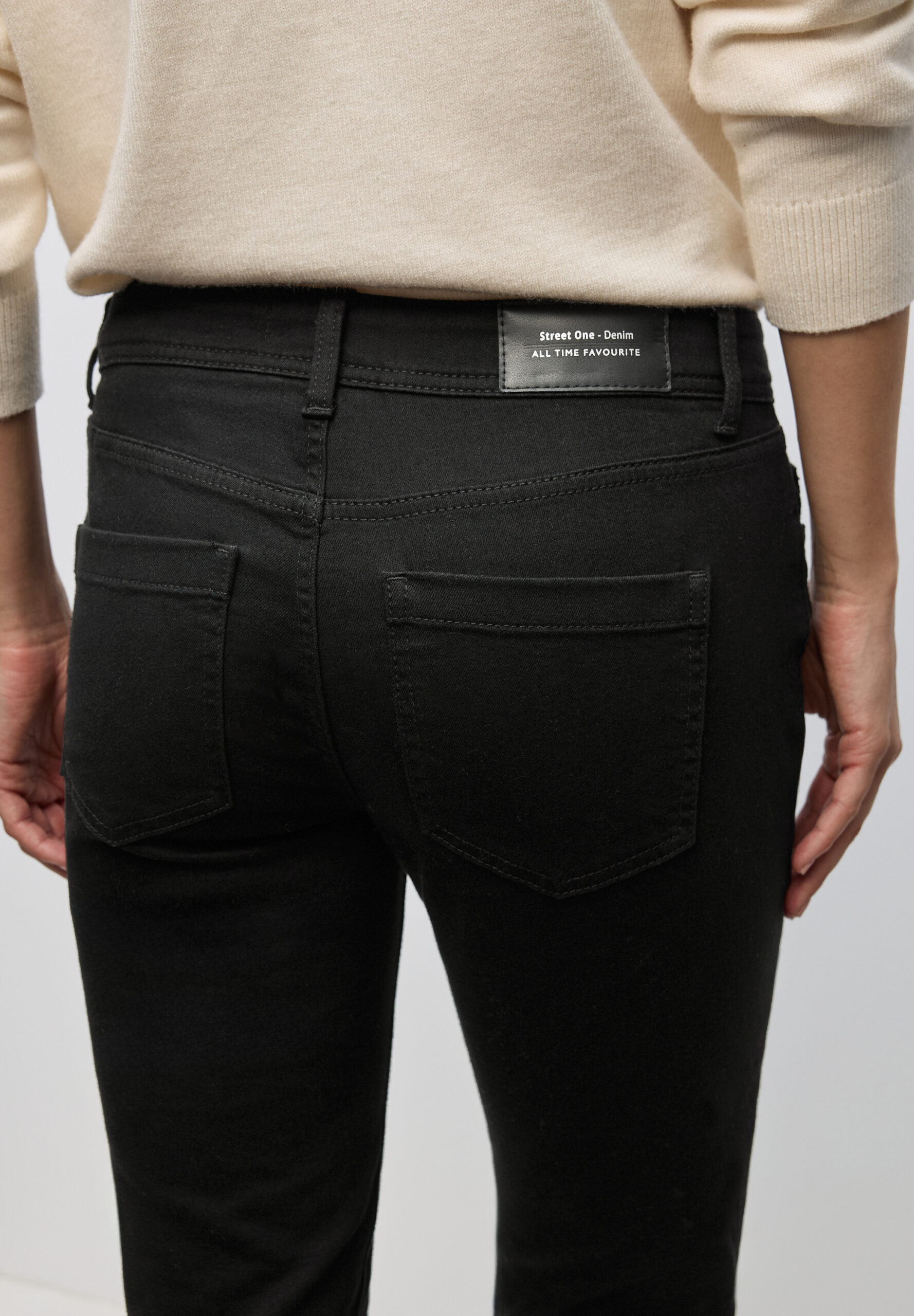 Casual Fit Jeans – Bild 6