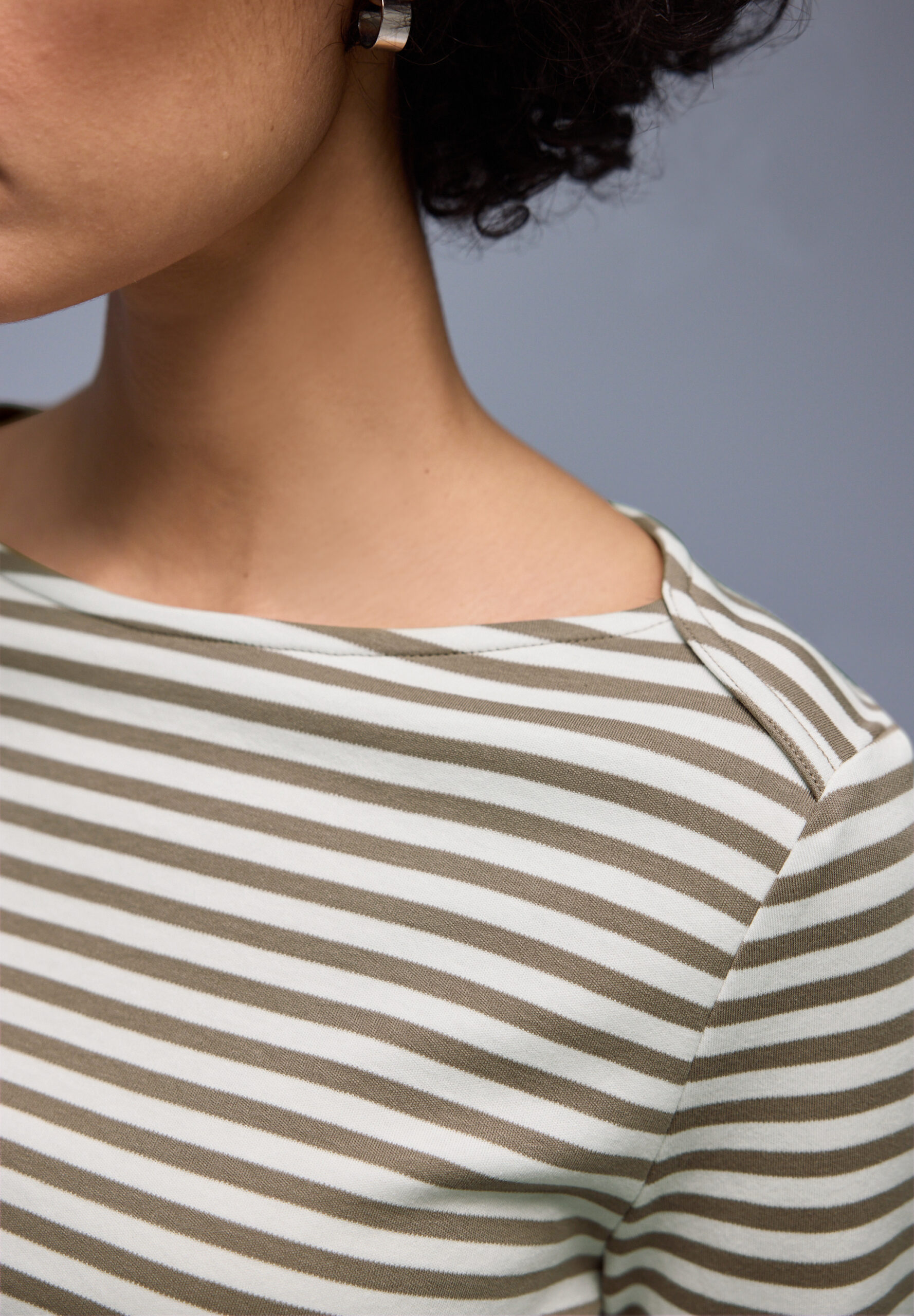 Gestreiftes T-Shirt – Bild 3