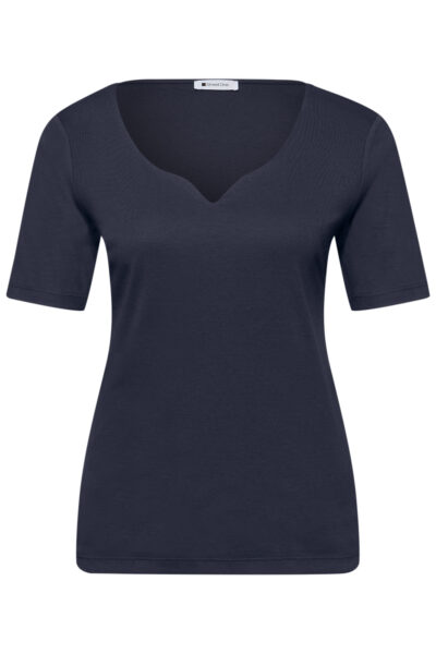 Basic T-Shirt