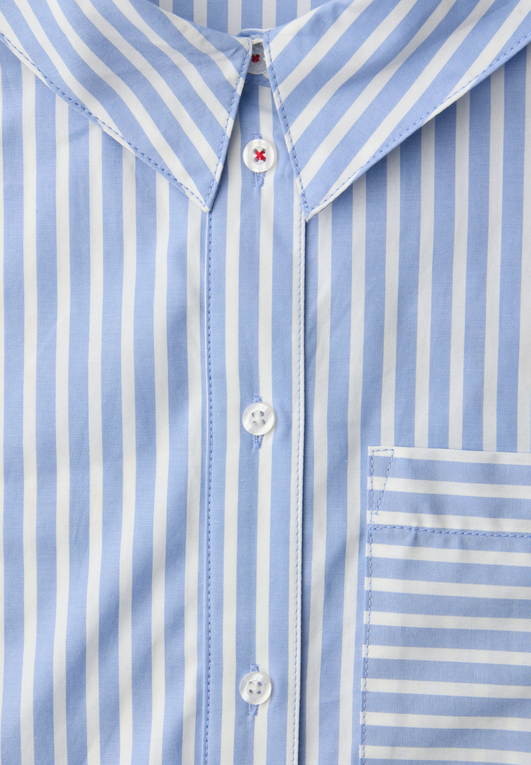 Bluse mit Hemdkragen und Backprint – Bild 2