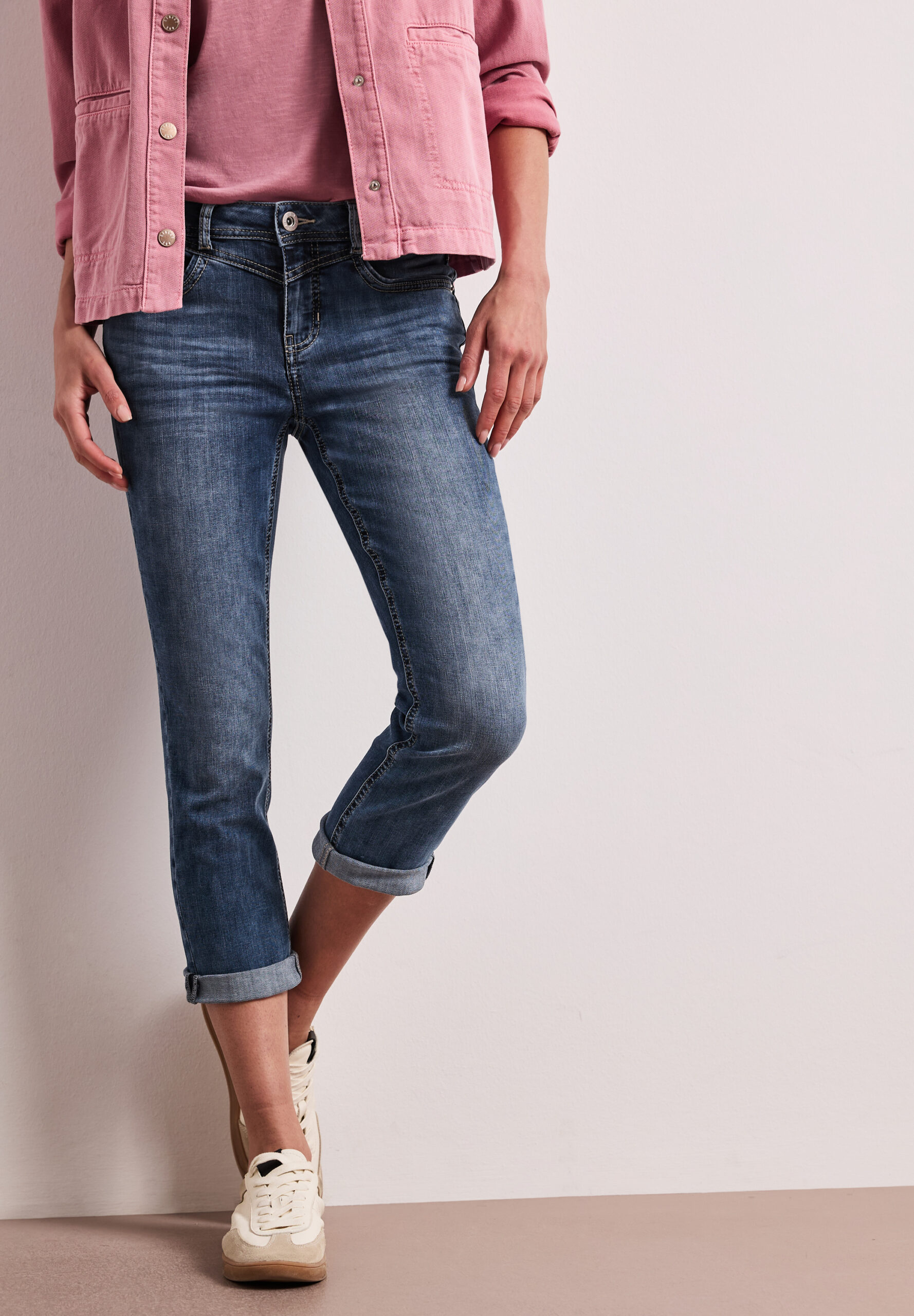 7/8 Slim Leg Jeans im Casual Fit – Bild 3