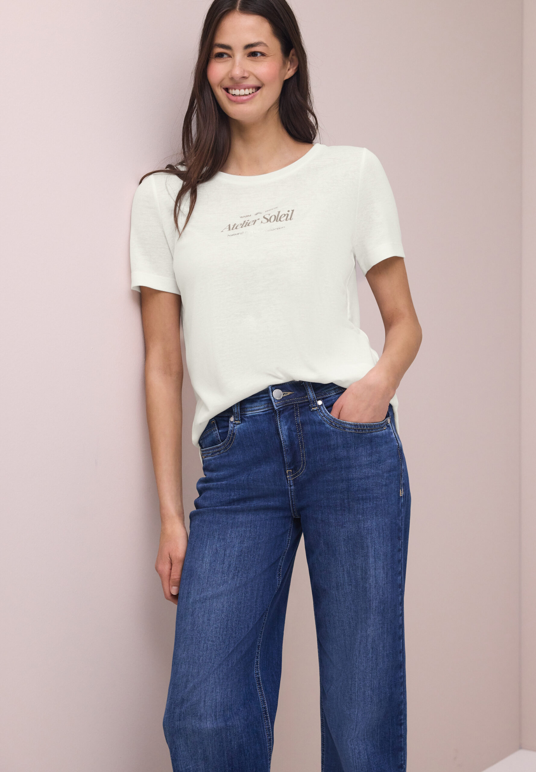 T-Shirt mit Rundhals und Wording – Bild 2