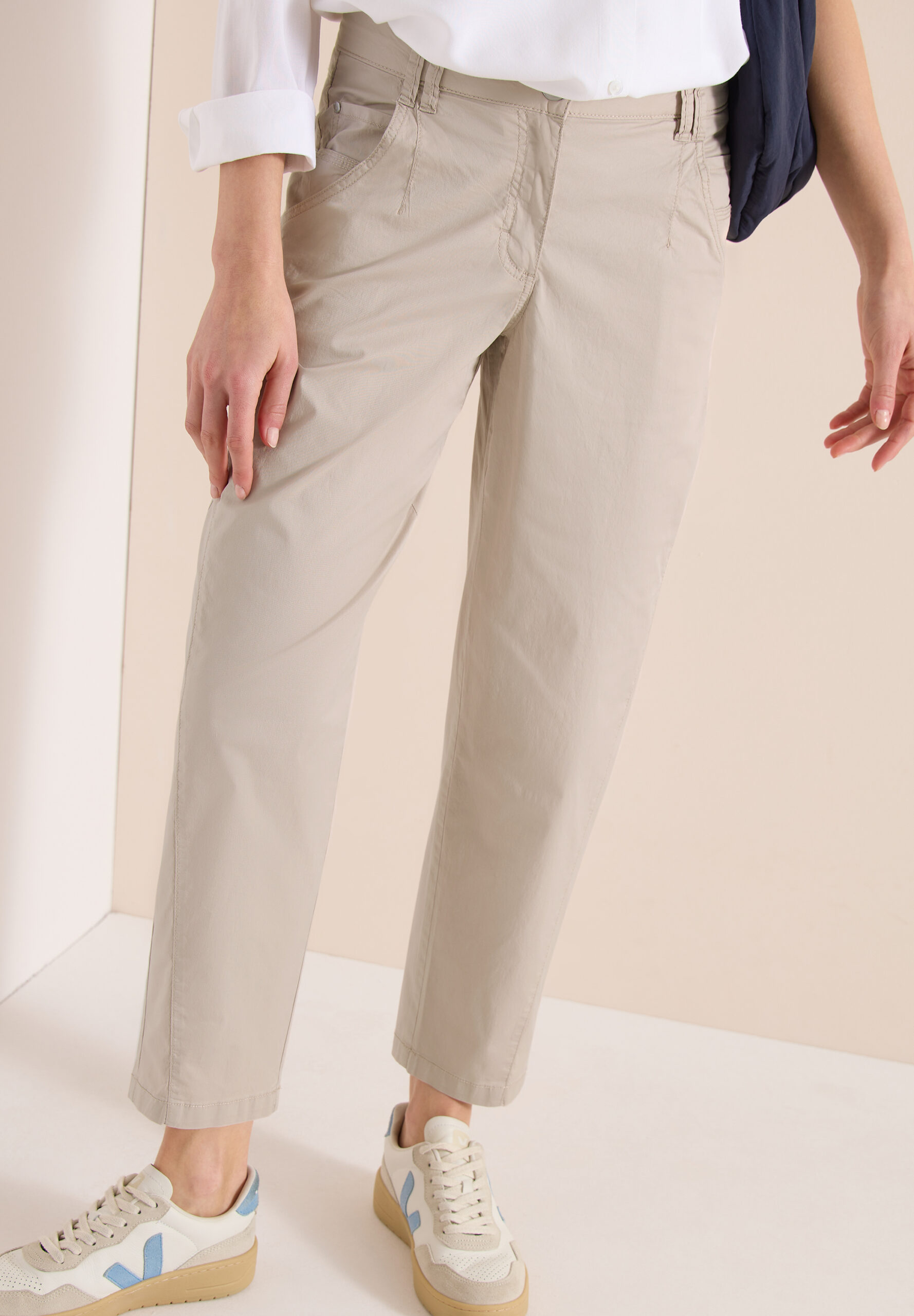 Mid Waist Barrel Leg Hose im Casual Fit – Bild 2