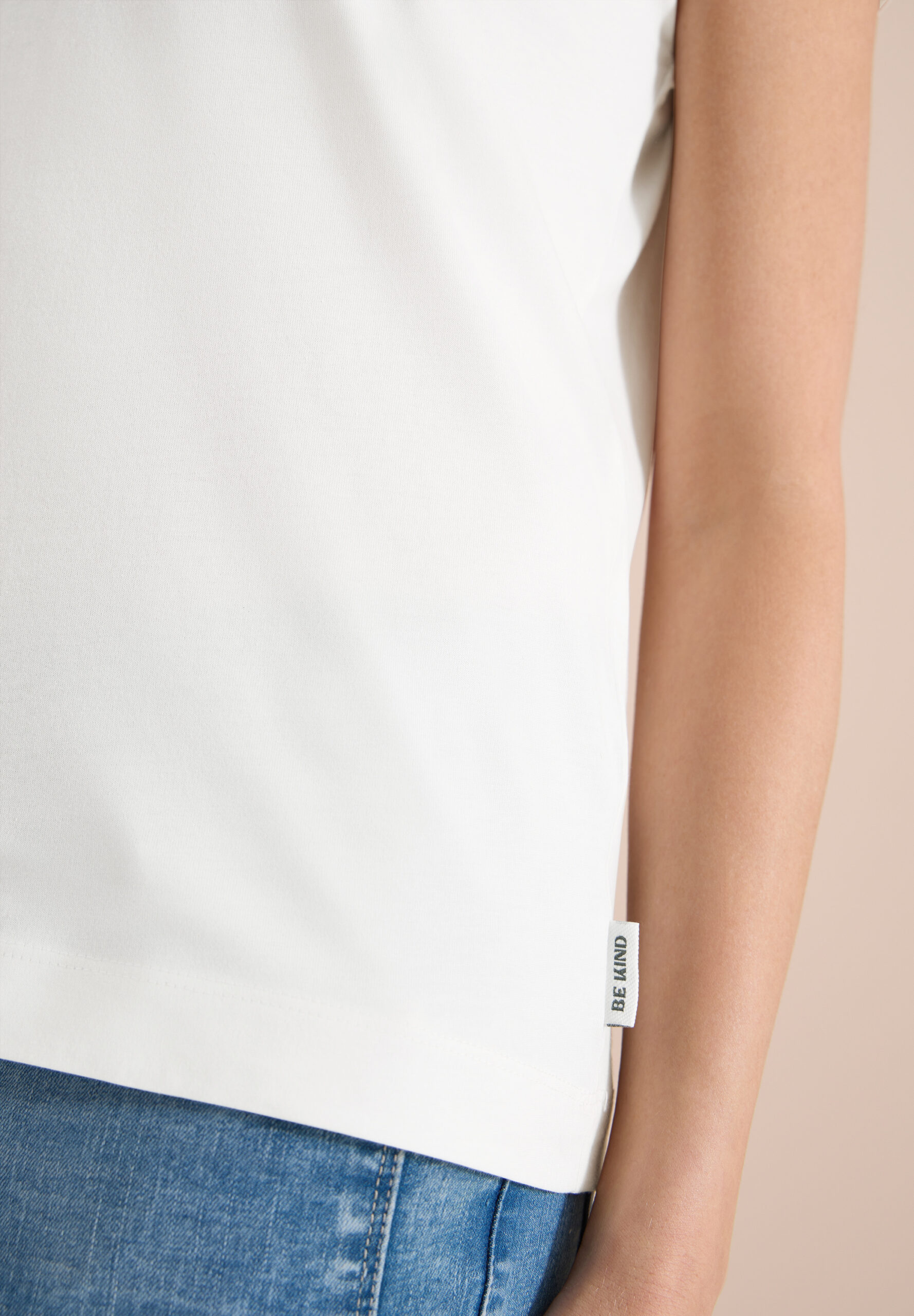 Kurzarm Shirt mit Schnallendetail – Bild 7