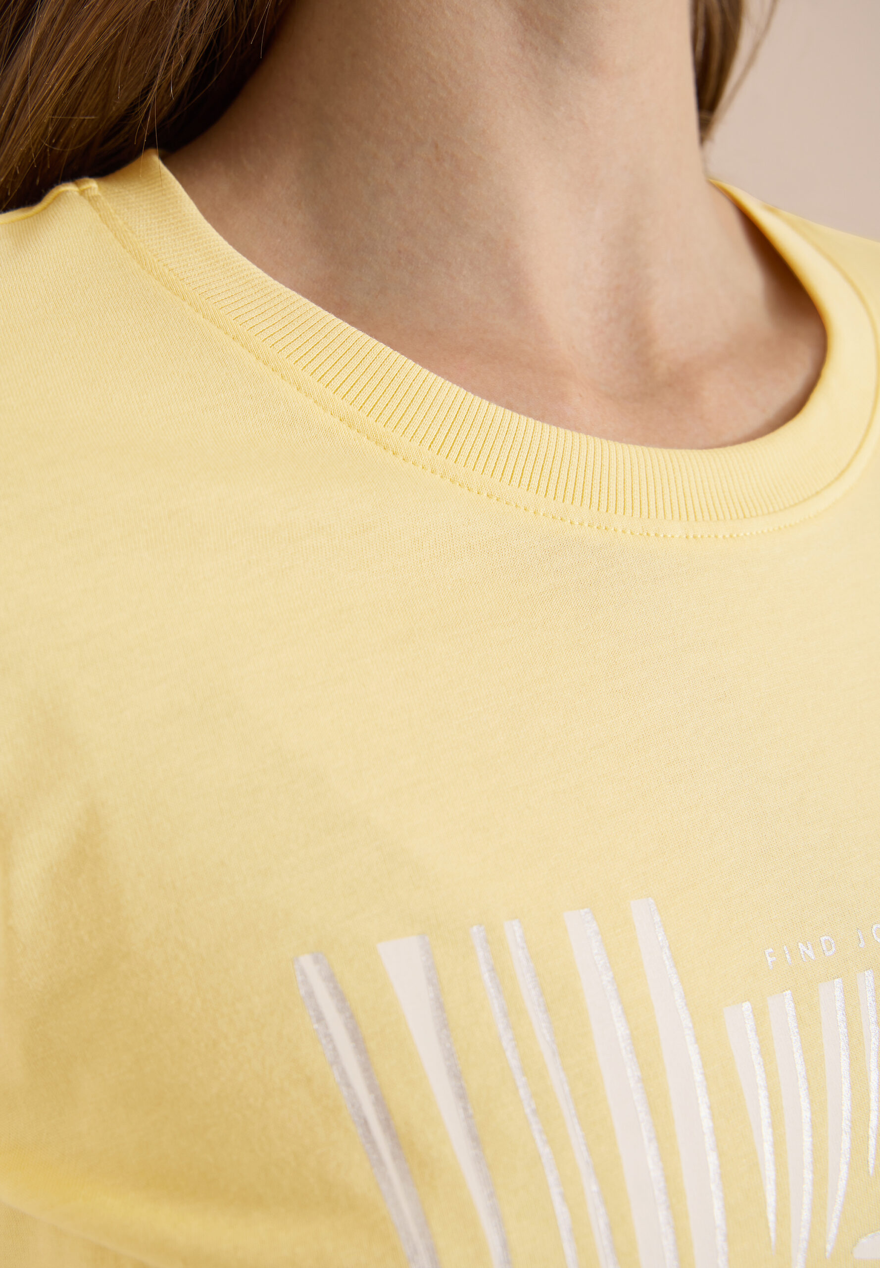 T-Shirt mit Rundhals und Artwork – Bild 6