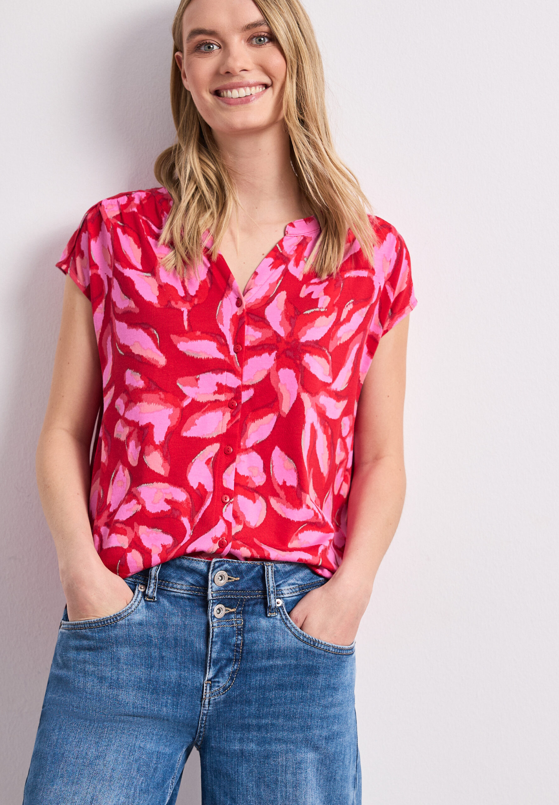 Shirt mit Knopfleiste und Print – Bild 2
